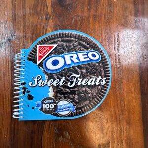 Nabisco Oreo Sweet Treats 100th Birthday Recipe Collection Spiral Cookbook 2012